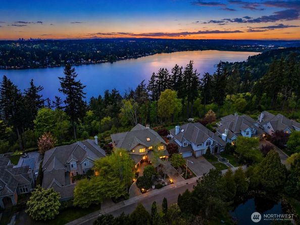 2457 204th Terrace NE, Sammamish WA 98074