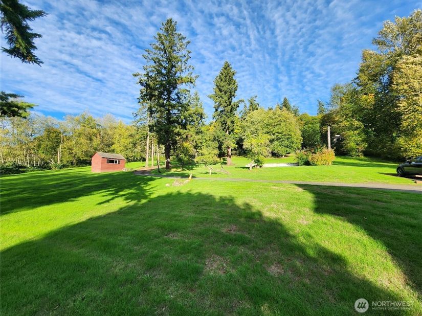 9859 Redmond Woodinville Road NE, Redmond WA 98052