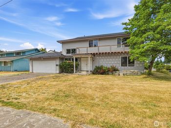 2735 26th Street SE