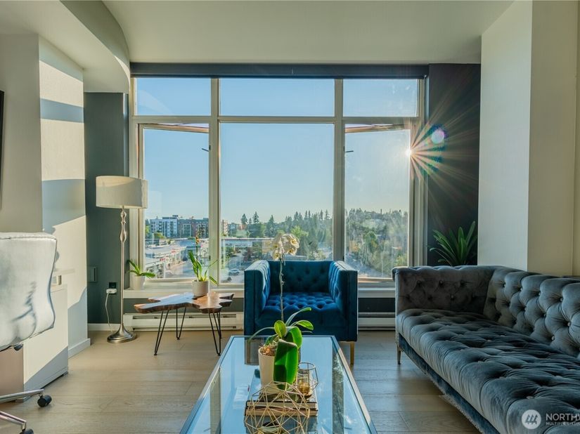 1188 106th Avenue NE 427, Bellevue WA 98004