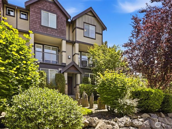 19439 1st Avenue S E4, Normandy Park WA 98148