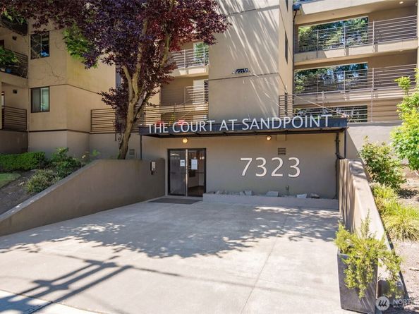 7323 NE Sand Point Way 111, Seattle WA 98115