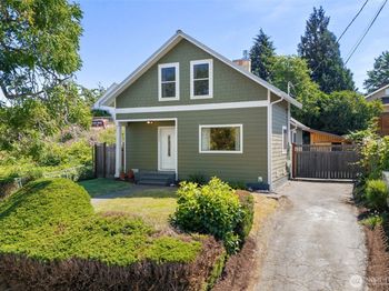 914 McKenzie Avenue