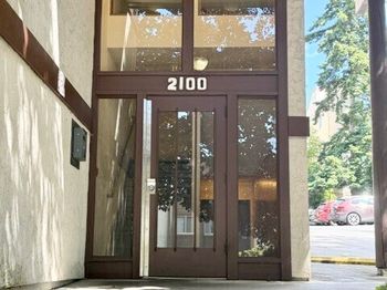 2100 N 106th Street