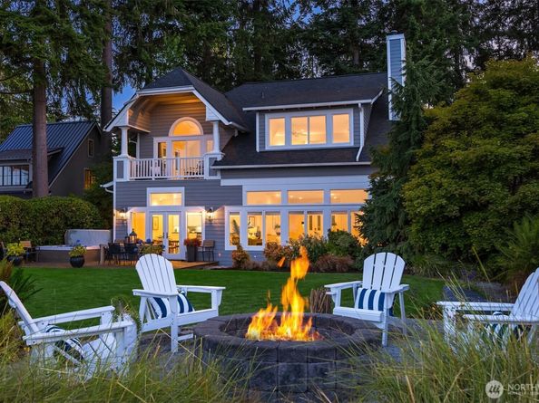 10668 NE Manor Lane, Bainbridge Island WA 98110