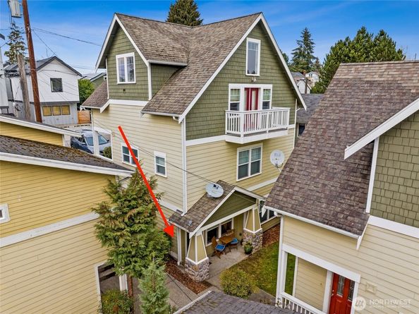 5907 40th Avenue SW B, Seattle WA 98136