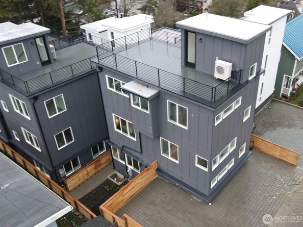 631 W Emerson Street, Seattle WA 98119