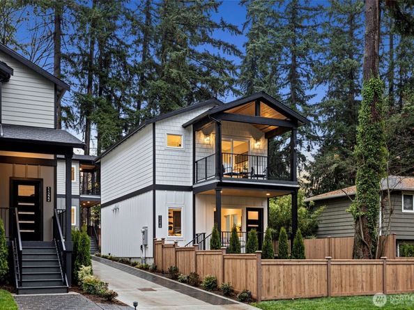 11218 115th Place NE, Kirkland WA 98033