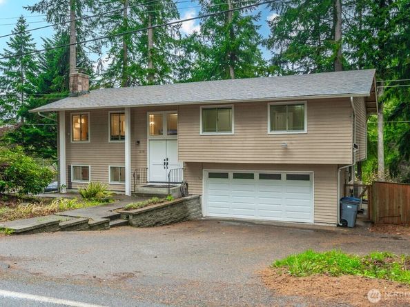 12391 S Keyport Road NE, Poulsbo WA 98370