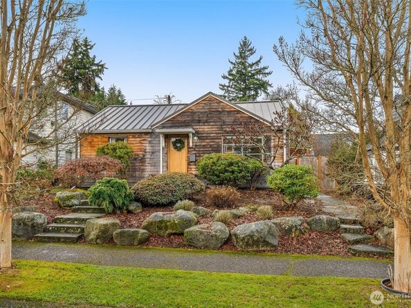 5143 46th Avenue NE, Seattle WA 98105