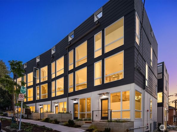 629 13th Avenue E, Seattle WA 98102