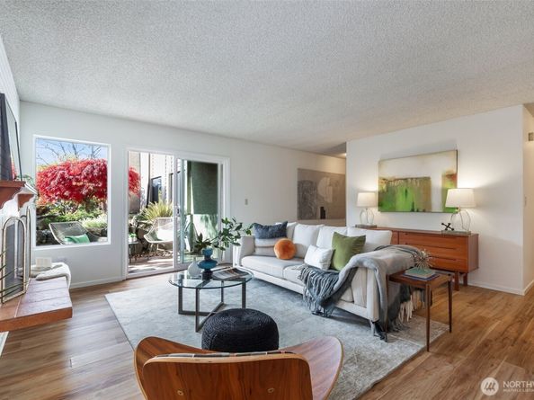 2858 32nd Avenue W 106, Seattle WA 98119