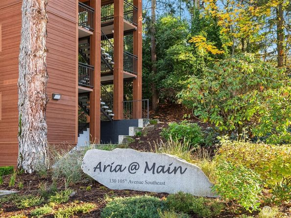 130 105th Avenue SE C314, Bellevue WA 98004