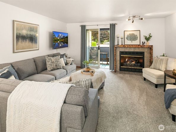 260 Newport Way NW 23, Issaquah WA 98027