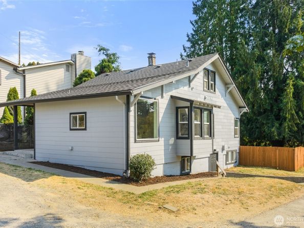 5154 S Creston Street, Seattle WA 98178