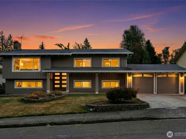 12563 SE 71st Street, Newcastle WA 98056