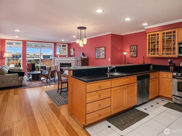 6042 Seaview Avenue NW 203, Seattle WA 98107