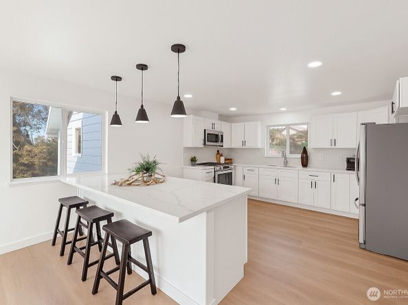 8305 Duncan Ave S, Seattle WA 98118