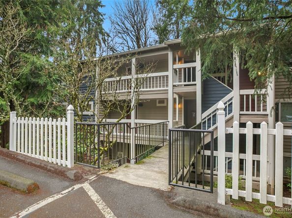 15246 SE 43rd Ct G201, Bellevue WA 98006