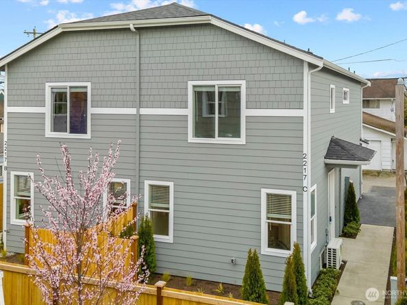 2217 Hoyt Avenue C, Everett WA 98201