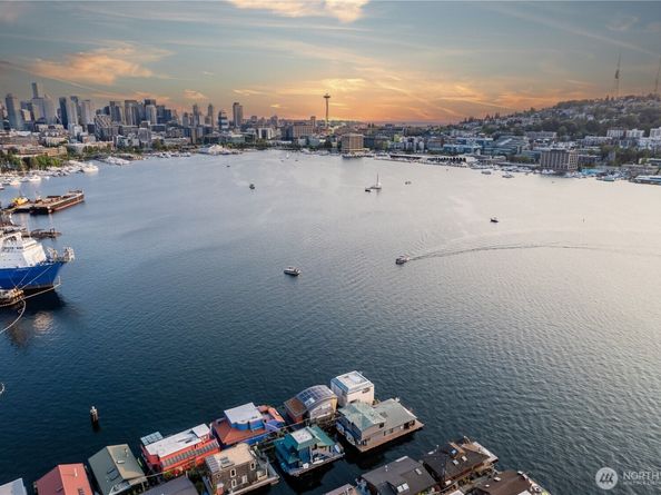 2017 Fairview Avenue E I, Seattle WA 98102