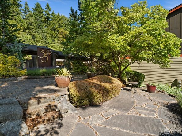 11058 NE 33rd Place D6, Bellevue WA 98004