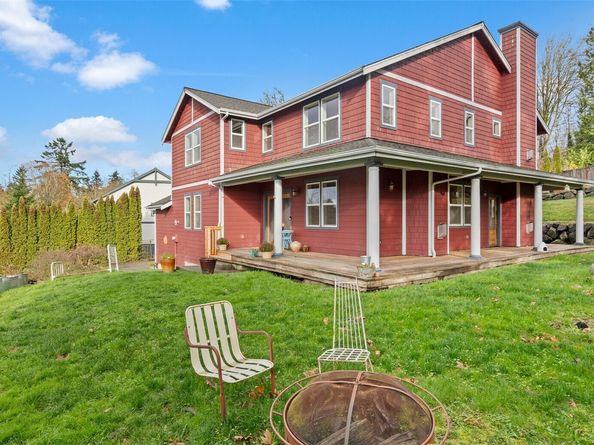 2372 Douglas Drive NE, Bainbridge Island WA 98110