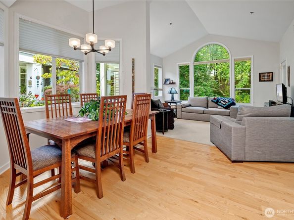 15929 67th Lane NE 3, Kenmore WA 98028