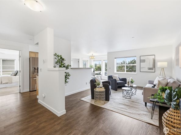 300 High School Road NE 300, Bainbridge Island WA 98110