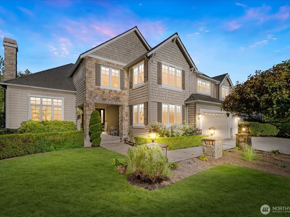 2046 277th Avenue SE, Sammamish WA 98075
