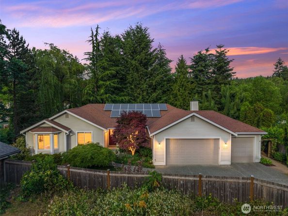 14222 108th Avenue NE, Kirkland WA 98034