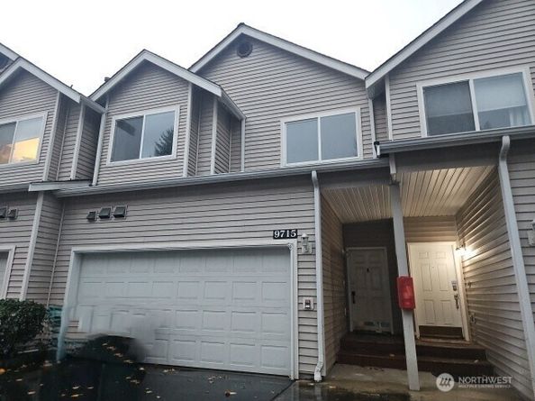 9715 26th Avenue SW 202, Seattle WA 98106