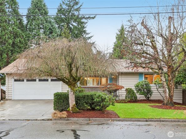 5733 155th Avenue NE, Redmond WA 98052