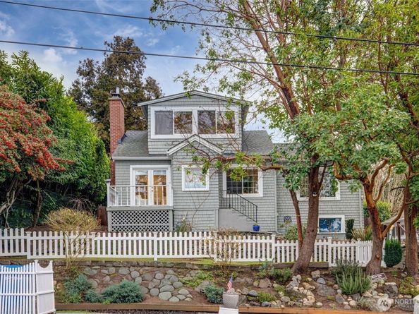 2726 50th Avenue SW, Seattle WA 98116