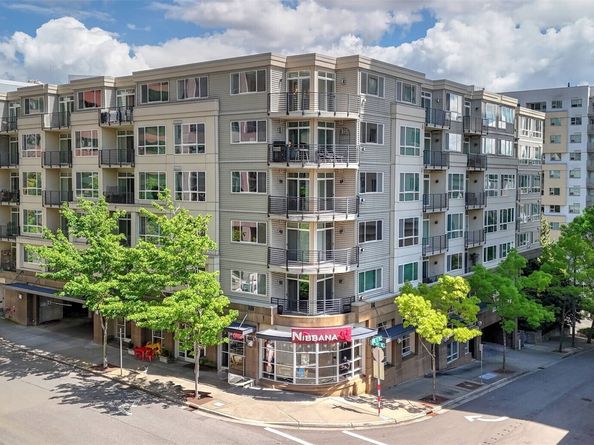 300 110th Avenue NE 605, Bellevue WA 98004