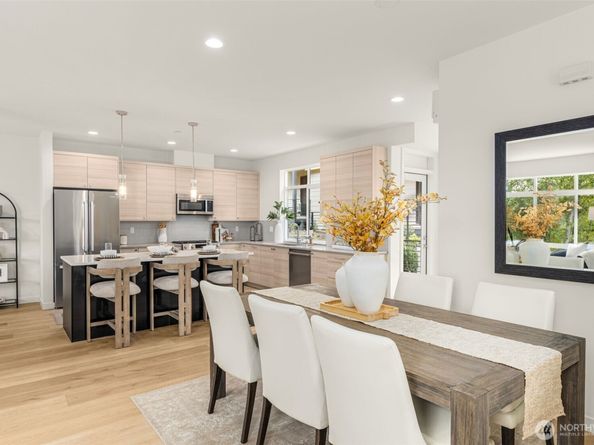 16008 Main View Lane NE, Duvall WA 98019