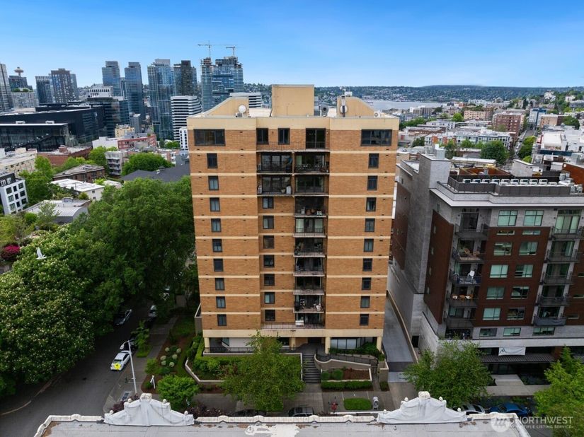 1300 University Street 11A, Seattle WA 98101