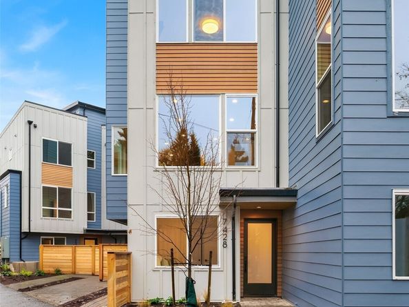 7428 2nd Avenue NE, Seattle WA 98115