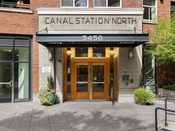 5450 Leary Avenue NW