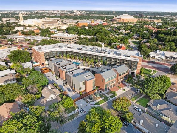 1217  Dorothy Lane  4, Fort Worth Texas 76107