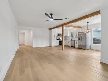 1105 N Sylvania Avenue 