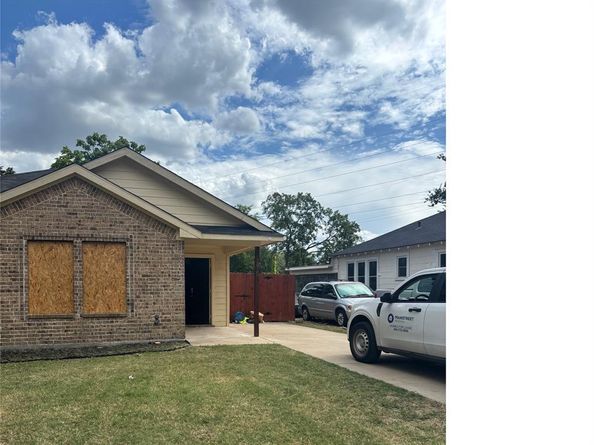 1410  Georgia Avenue , Dallas Texas 75216