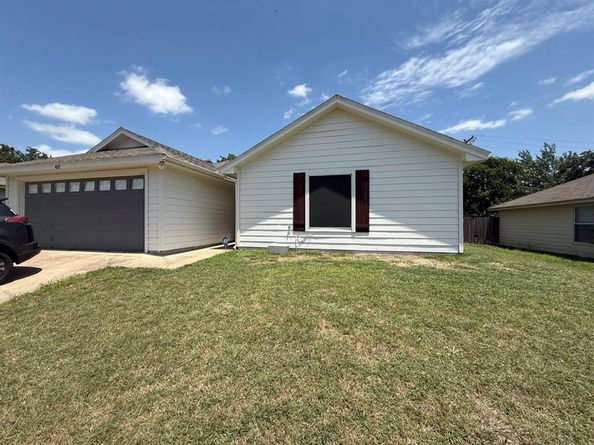 4017  Devonaire Drive , Fort Worth Texas 76008