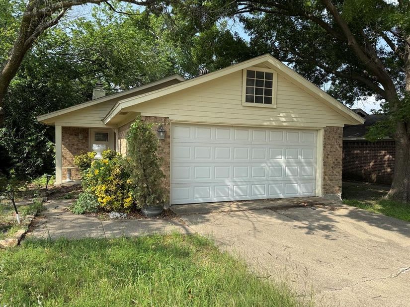 5120  Shoregate Square , Garland Texas 75043