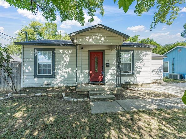 3012  Hunter Street , Fort Worth Texas 76112
