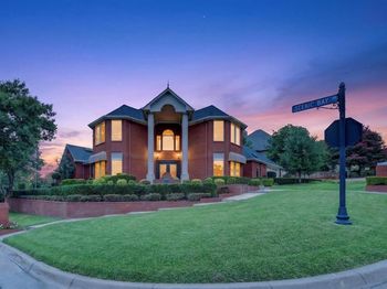 5811  Scenic Bay Court 
