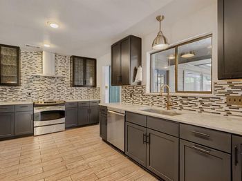 6234  La Cosa Drive 