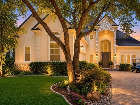 4310  Saint Andrews Boulevard , Irving Texas 75038