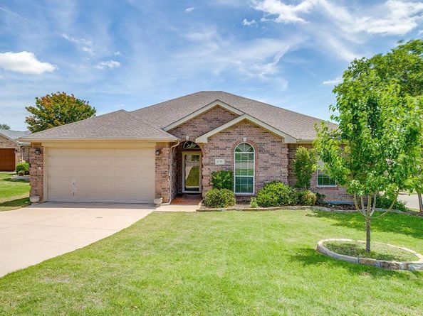 1173  Albatross Court , Benbrook Texas 76126