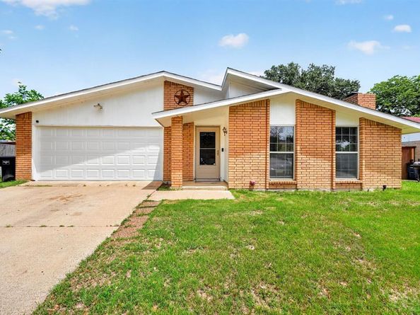 4036  Seven Gables Street , Fort Worth Texas 76133